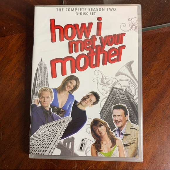 How I Met Your Mother Series Season One and Two DVD Sets - Picture 4 of 5